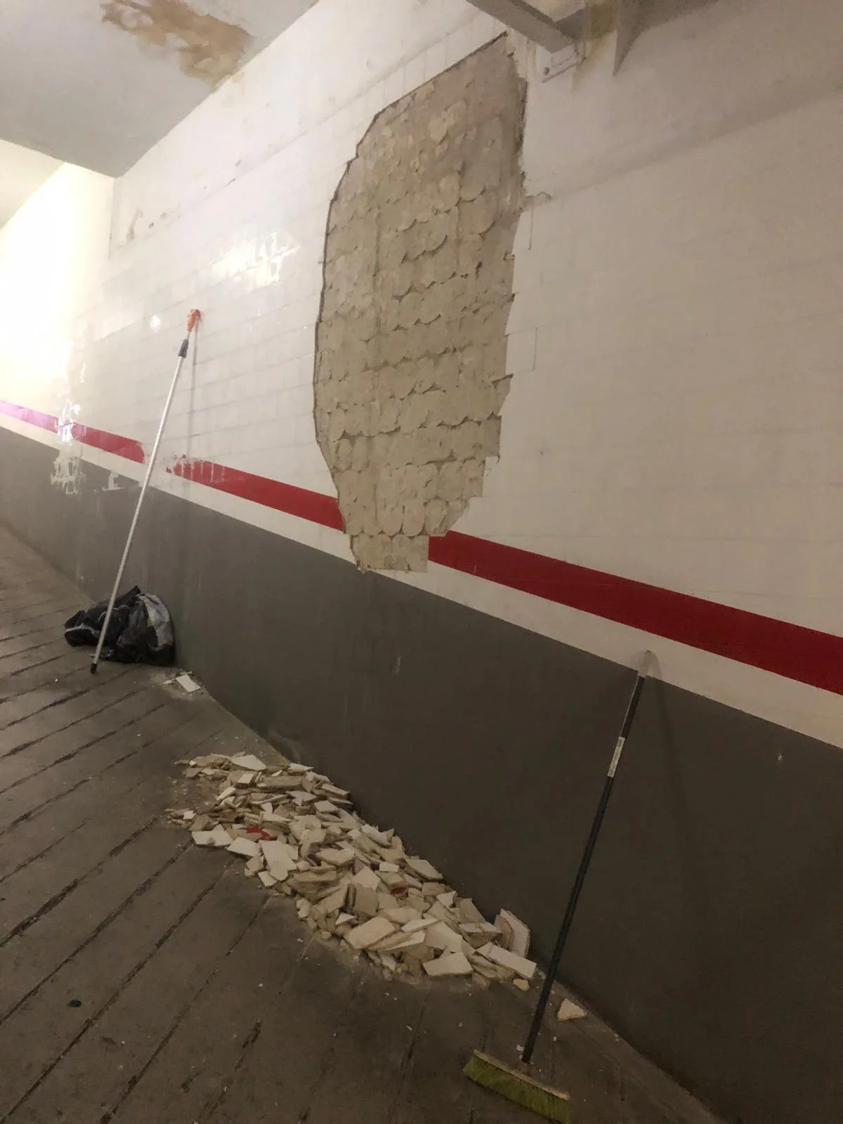 Pintura de garajes y zonas comunitarias en Vilassar de Mar — BCN Pro Reforma